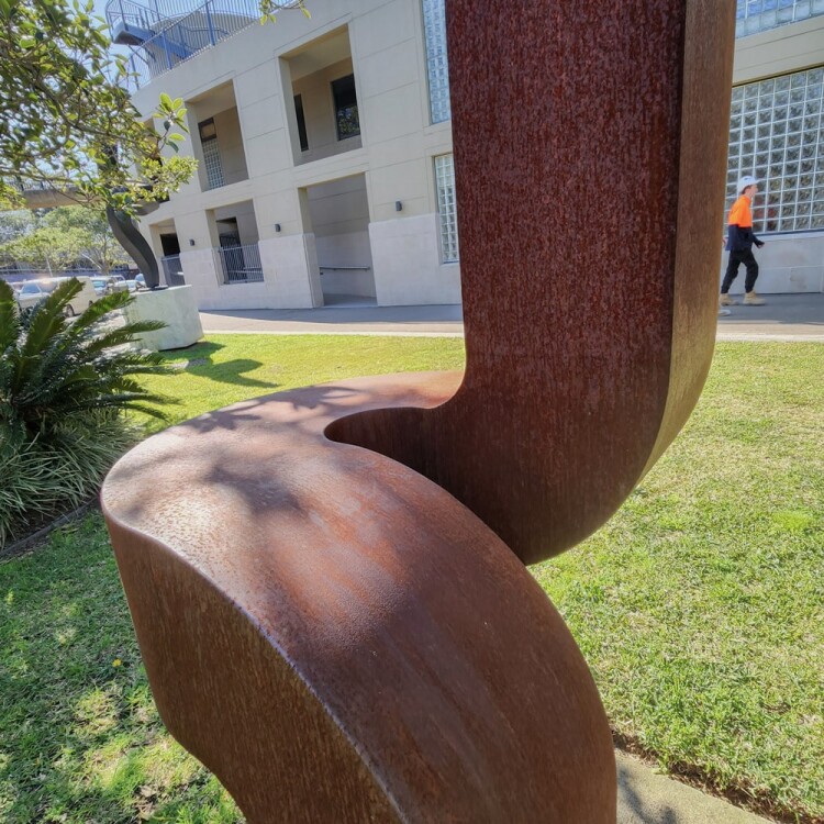 outdoor metal garden sculpture large
