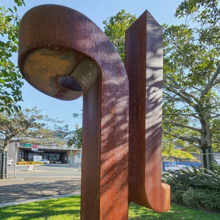 outdoor metal garden sculpture large