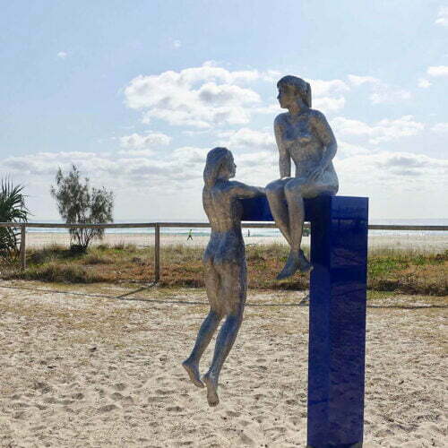 Conversations-2.4m--PAINTED-POLISHED-ALUMUNIUM-[outdoor,landmark]-phillip-piperidis-australian-large-outdoor-scukpture-beach-pool-swimmer-motif