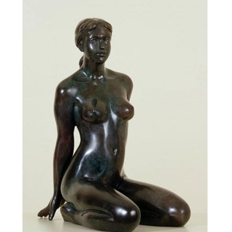 Kneeling - 42cm