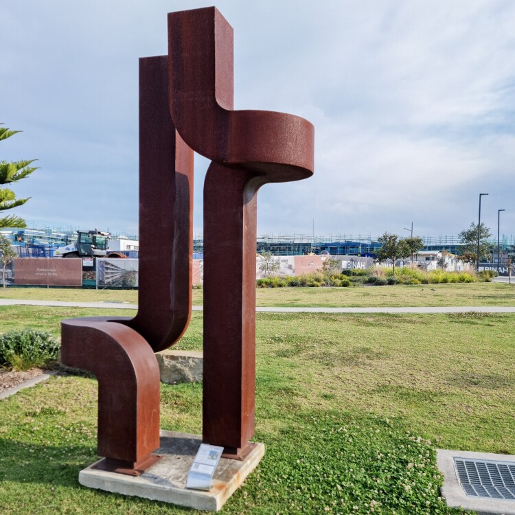 outdoor metal garden sculpture large