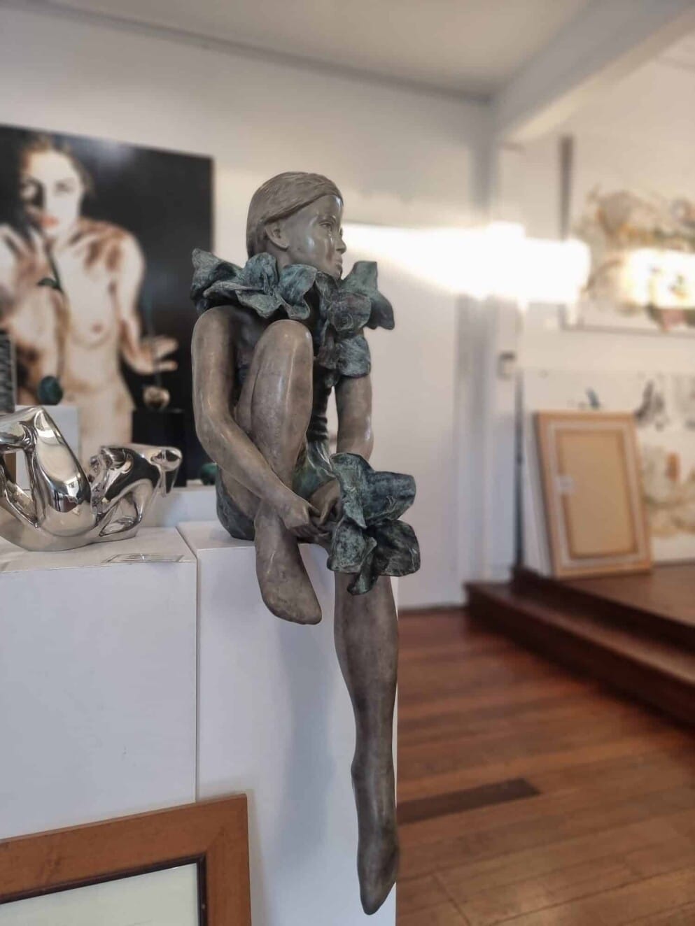 Urban Botanica by Mela Cooke – bronze sculpture, limited edition of 8, 155cm (view 11) – SOHO Galleries Sydney