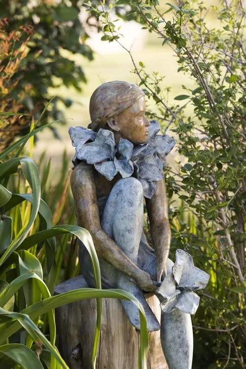 Urban Botanica by Mela Cooke – bronze sculpture, limited edition of 8, 155cm (view 5) – SOHO Galleries Sydney