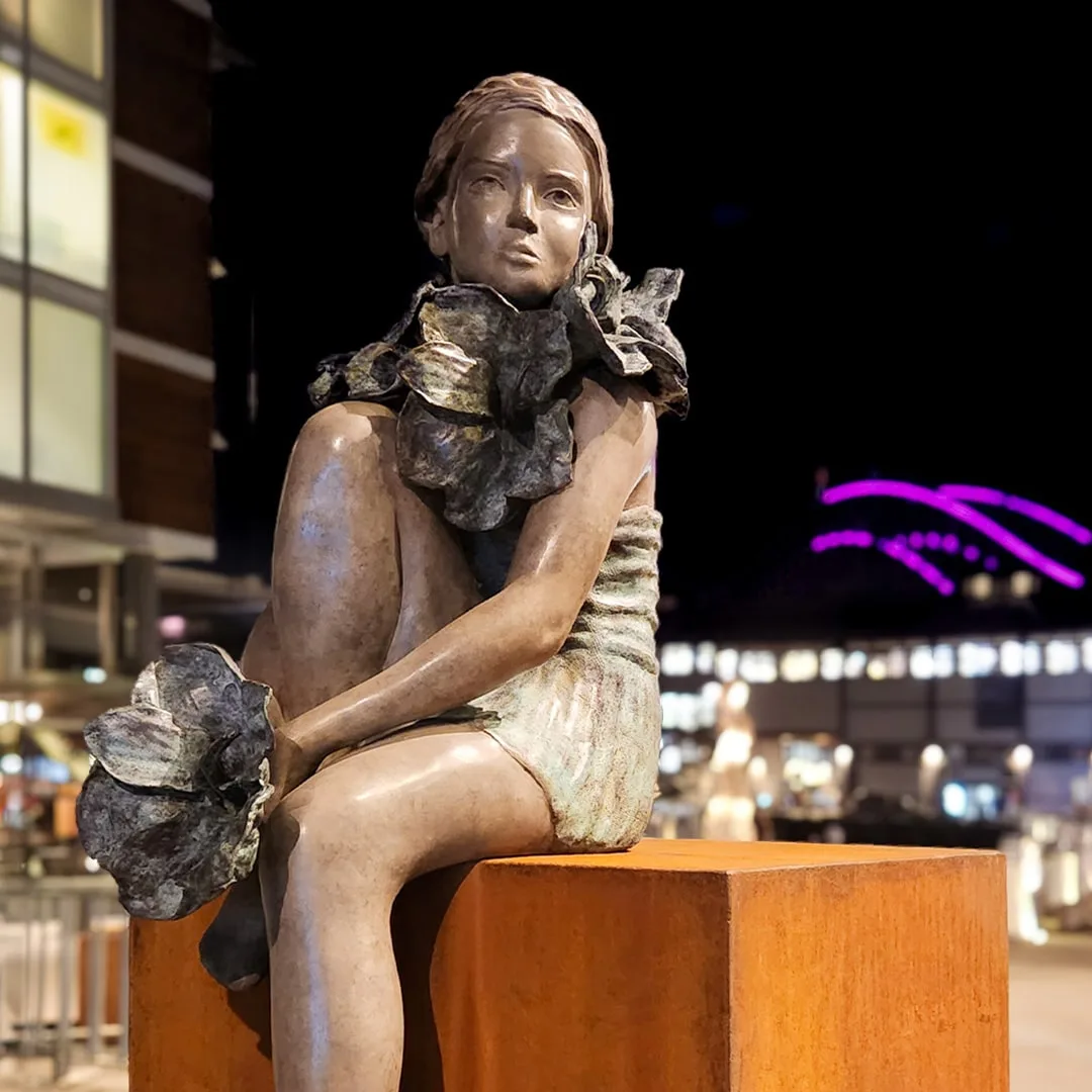 Urban Botanica by Mela Cooke – bronze sculpture, limited edition of 8, 155cm (view 8) – SOHO Galleries Sydney