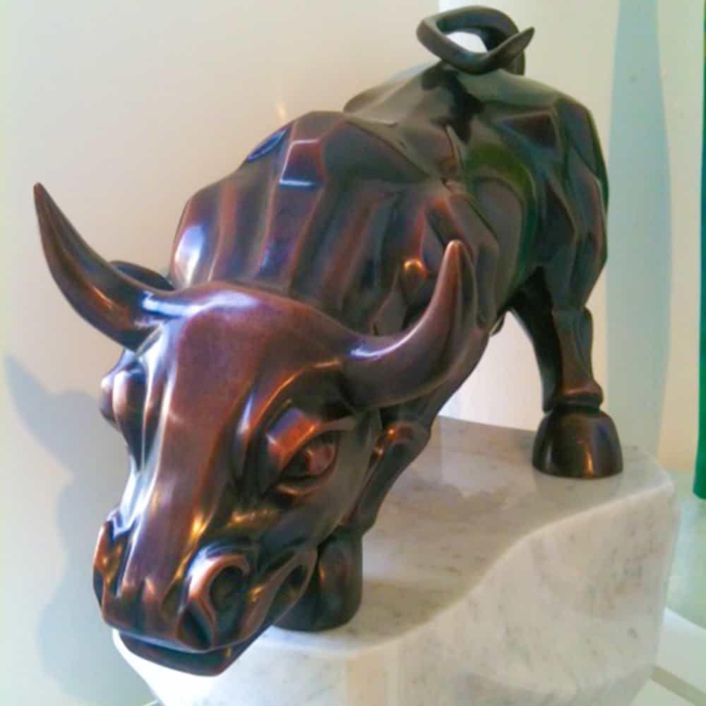 bull sculpture stock market