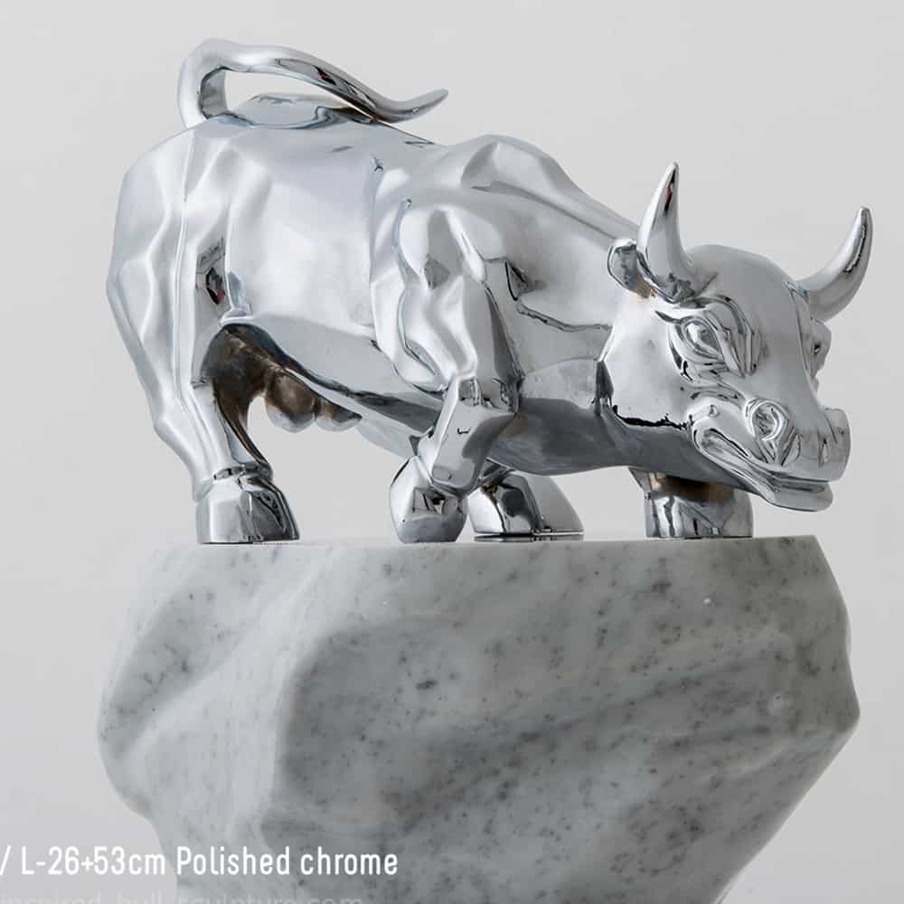 stock market bull sculpture