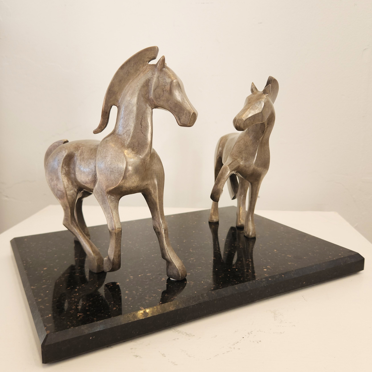 bronze horse sculpture small desk table top