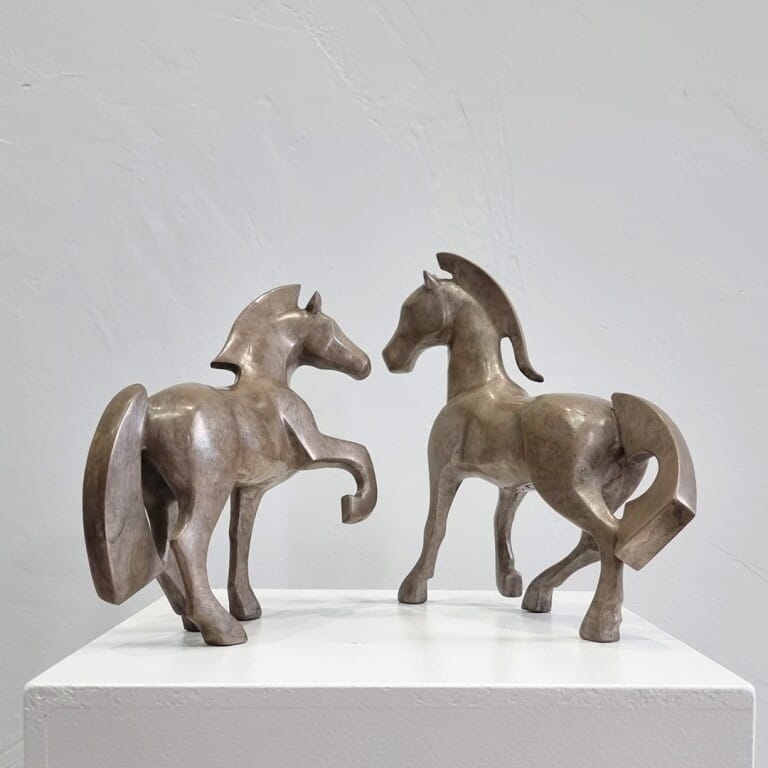 First Meeting - 35cm