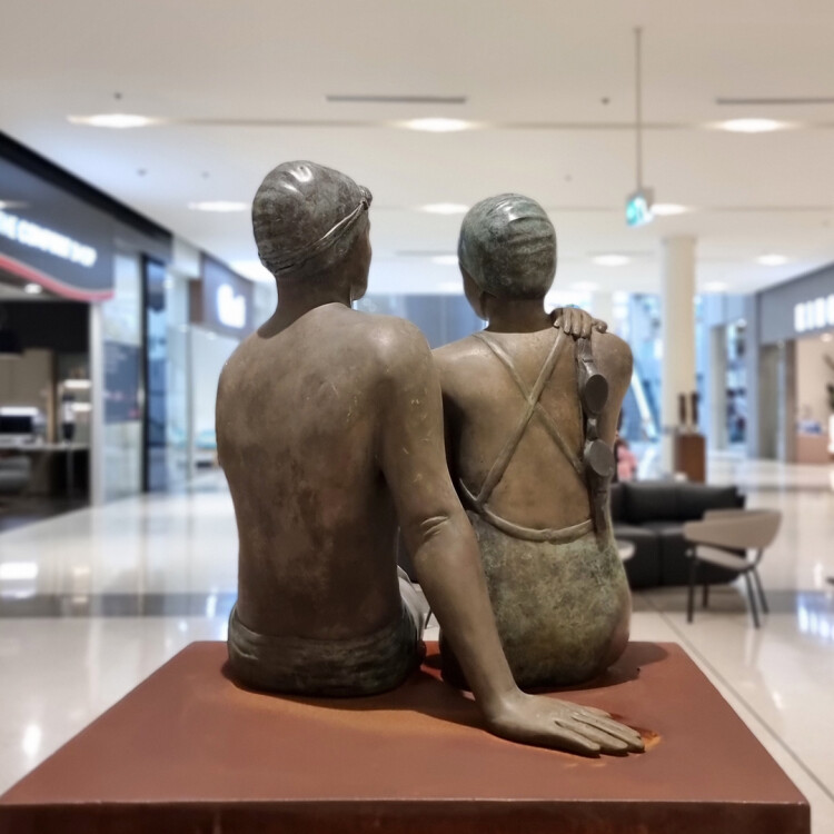 mela cooke bronze sculpture - break of day