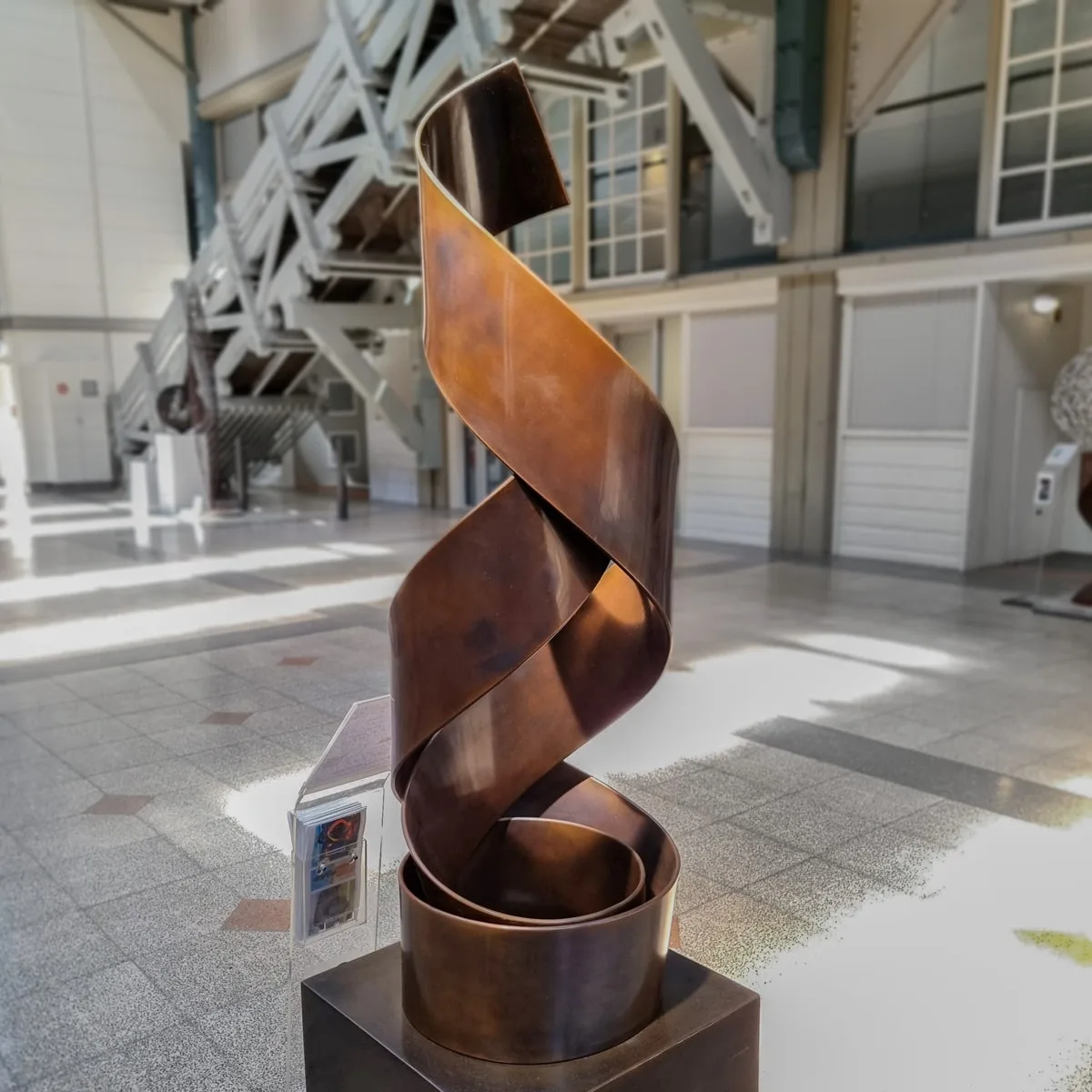 Dance by Michael Baird – copper sculpture, 185cm (view 4) – SOHO Galleries Sydney