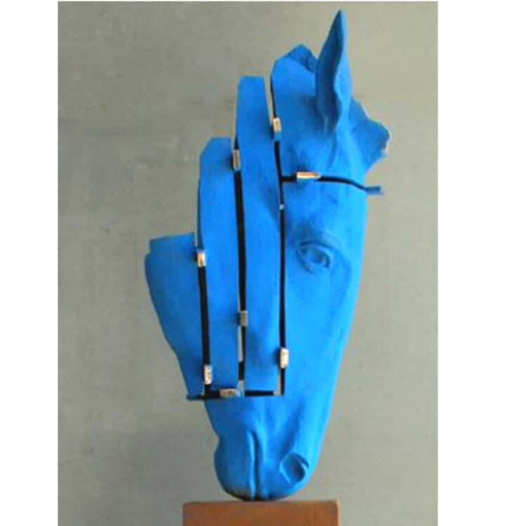 horse sculpture