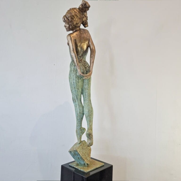 Tiny Dancer - 86cm