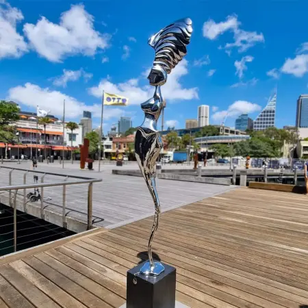 Muse of time - 2.5m
