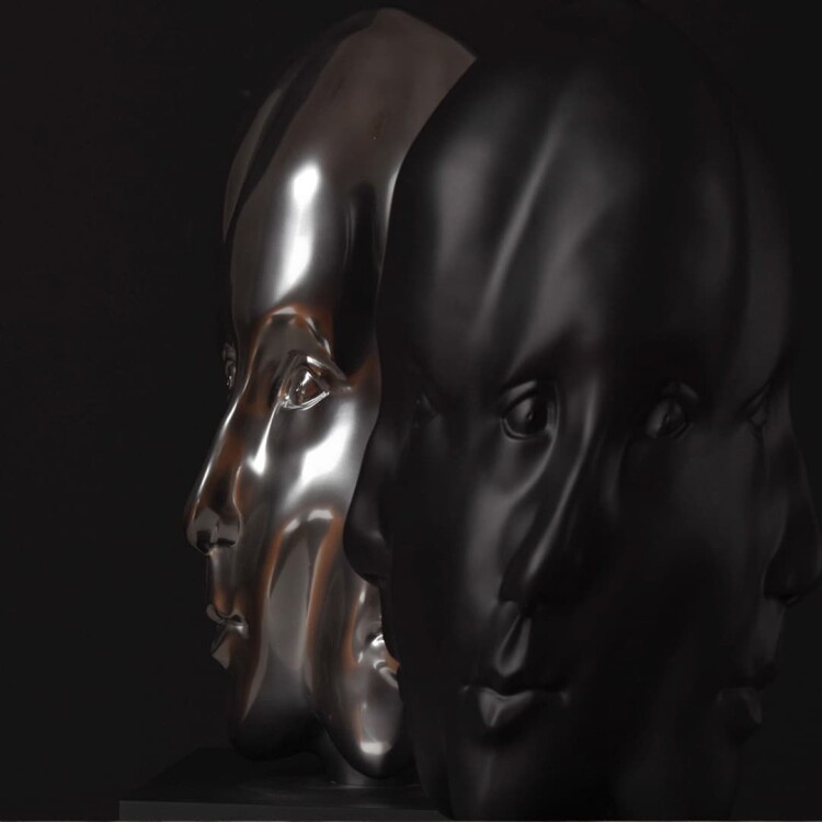 Woman - 60cm Chrome - Image 4