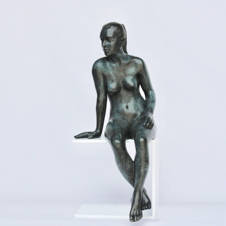 Gina in Pose - 74cm