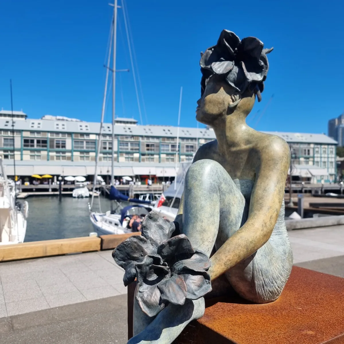 Midsummer Night Dream by Mela Cooke – bronze sculpture, limited edition of 25, 160cm (view 3) – SOHO Galleries Sydney