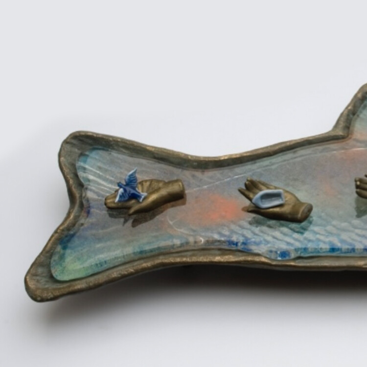 glass fish sculpture