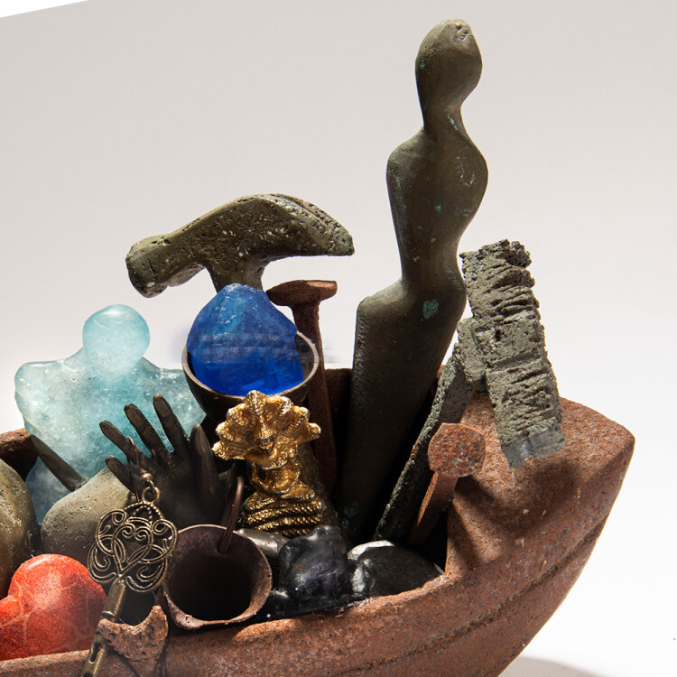 sally portnoy glass sculpture