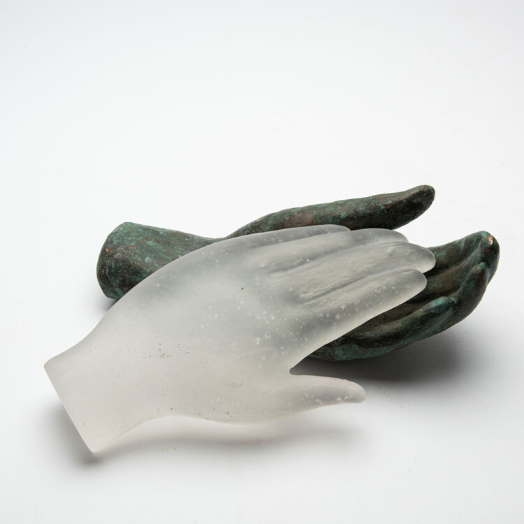 sally portnoy glass sculpture