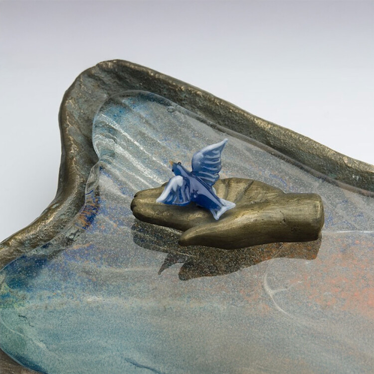 sally portnoy glass sculpture