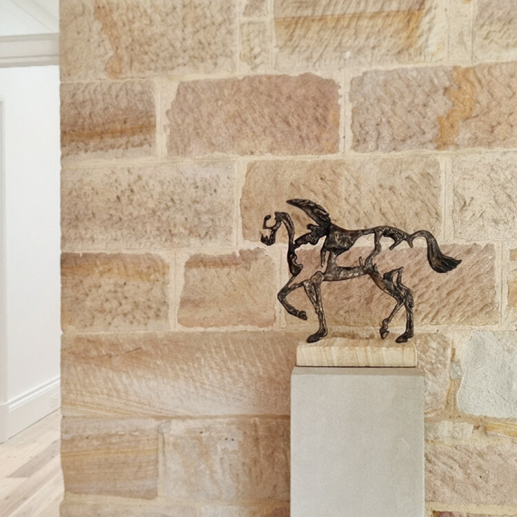 bronze horse culpture