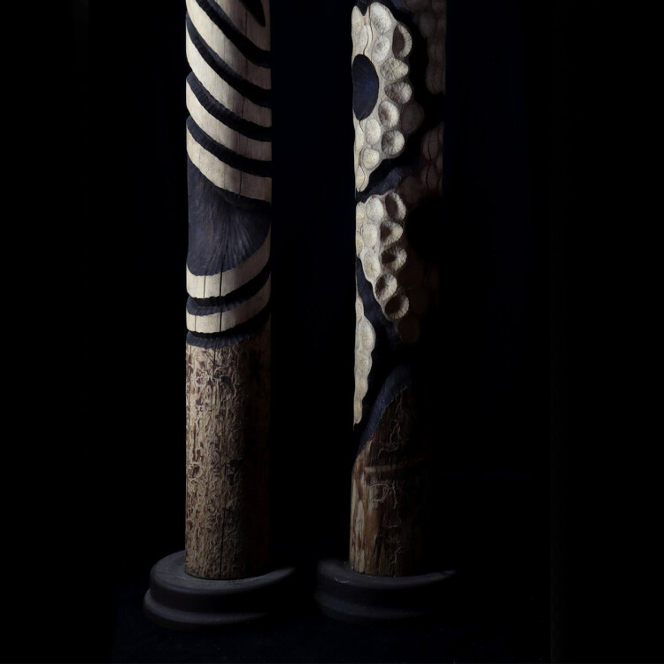 Timber Sculpture - totem poles sculpture