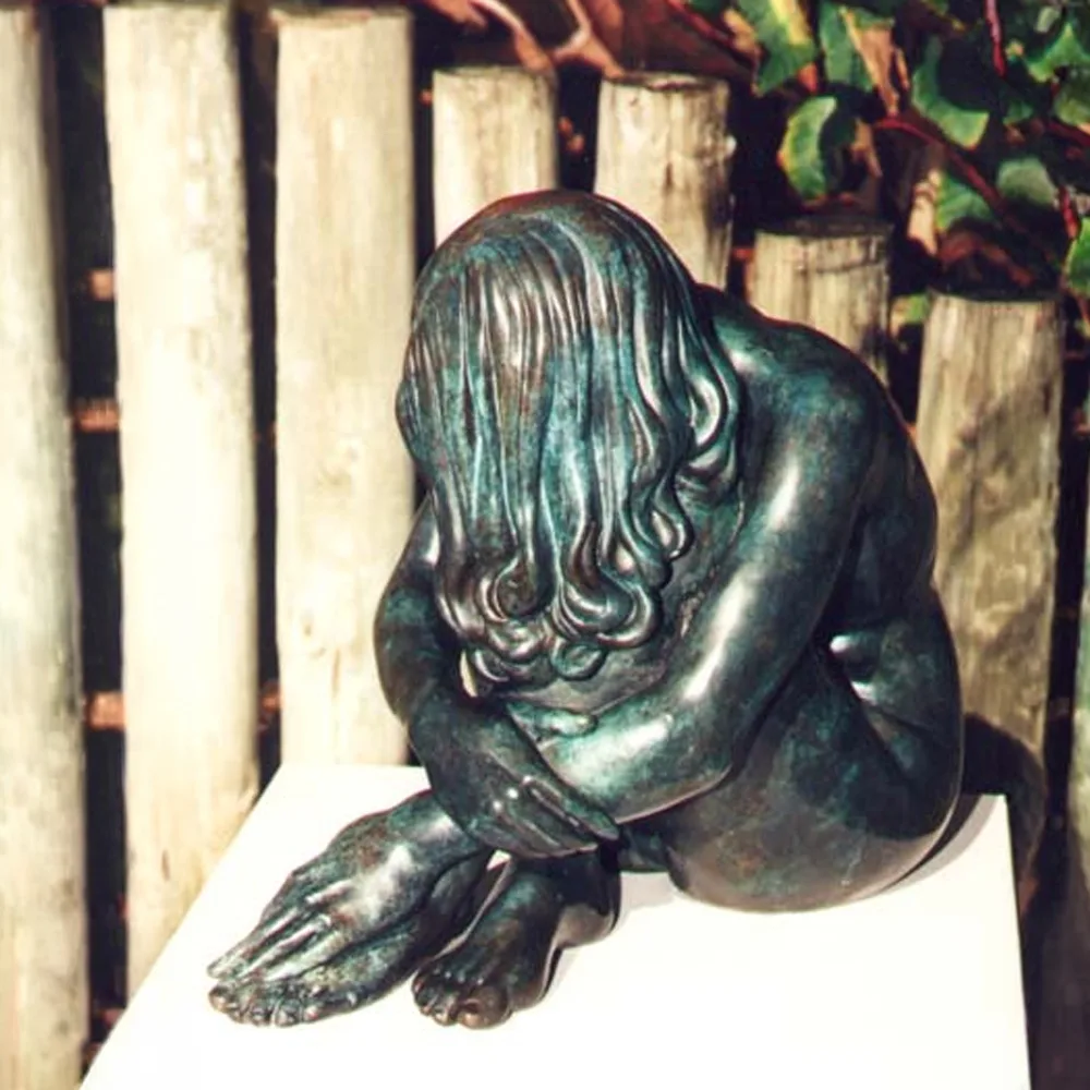 Nadine by David Mackay Harrison – bronze sculpture, 45x40cm (view 4) – SOHO Galleries Sydney