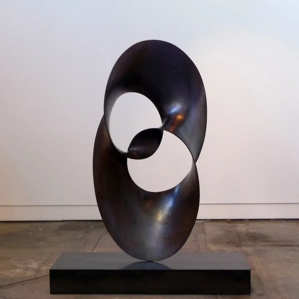 Ben Storch oscillate sculpture, SOHO Galleries Sydney