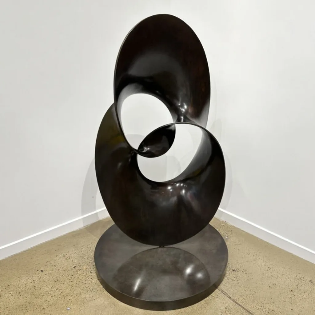 Ben Storch oscillate sculpture, SOHO Galleries Sydney