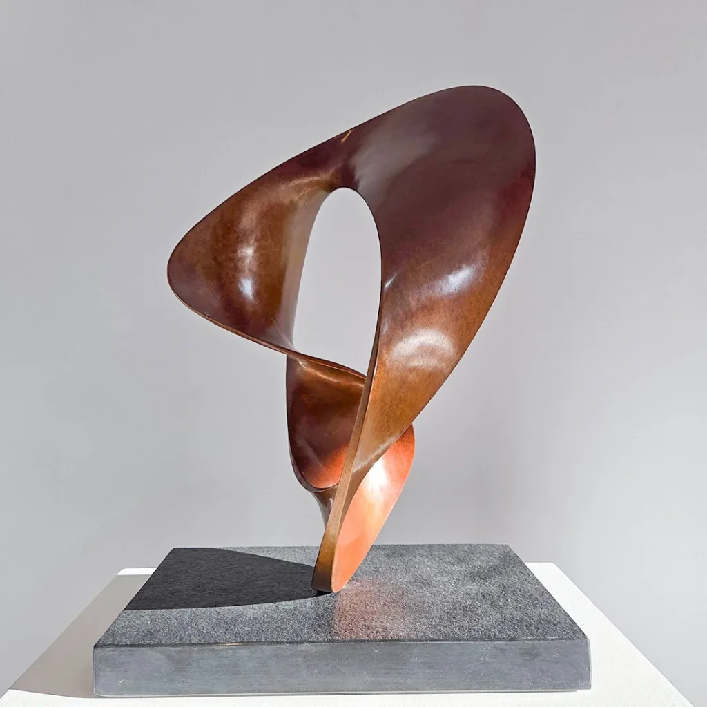 Ben Storch standing wave sine sculpture, SOHO Galleries Sydney