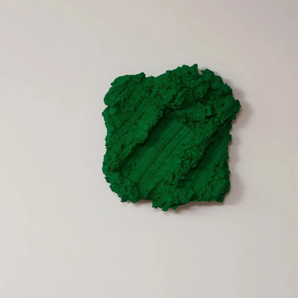 Henryk Lobaczewski Ultra Matte Emerald Green wall sculpture, SOHO Galleries Sydney