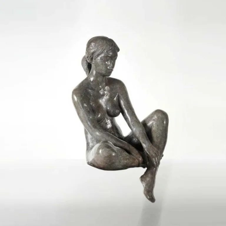 Sitting Nude - 59x26x25cm
